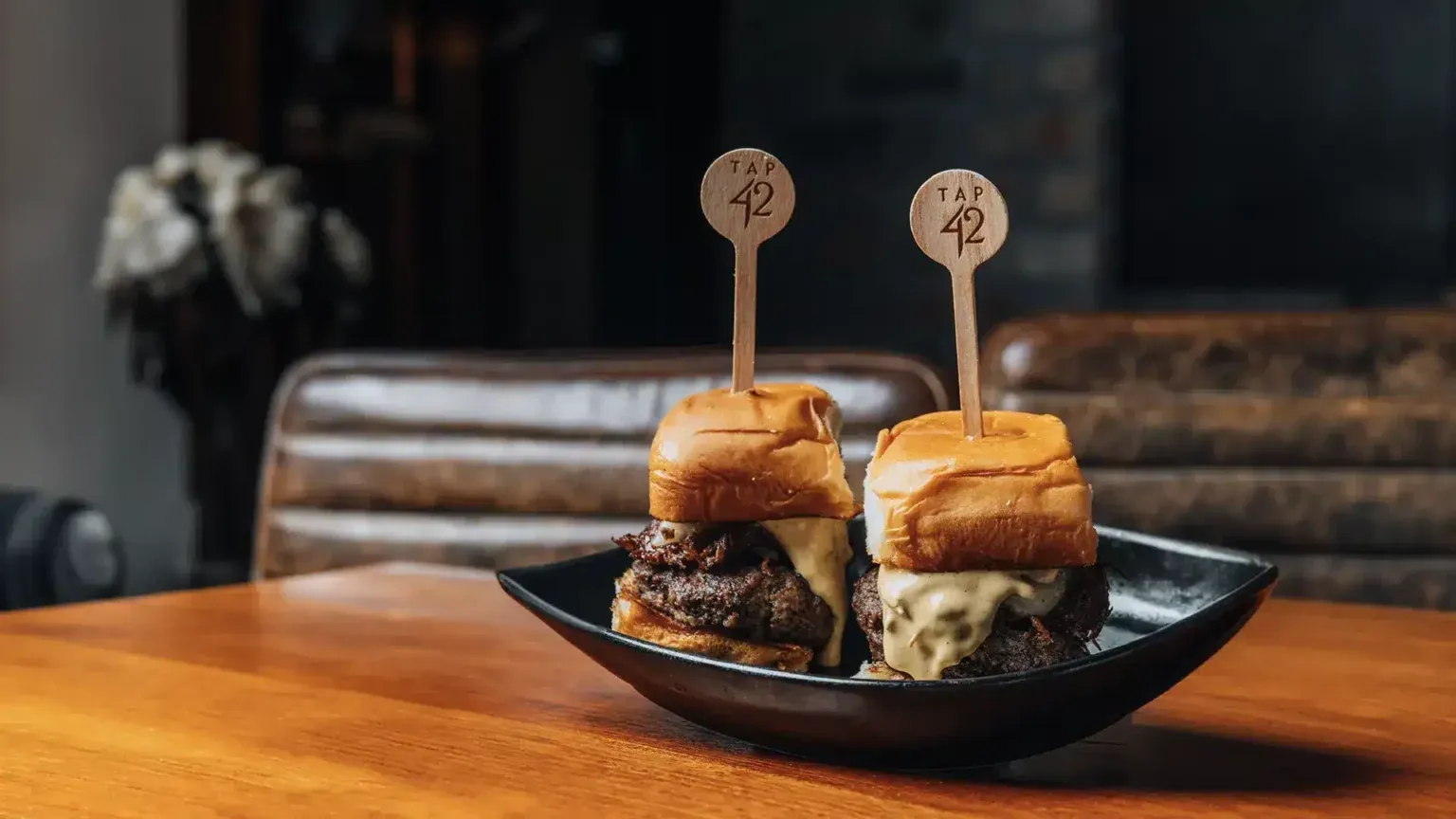 Burger sliders with skewers