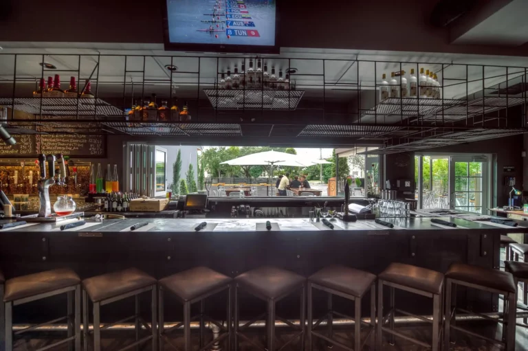 Bar photo 1